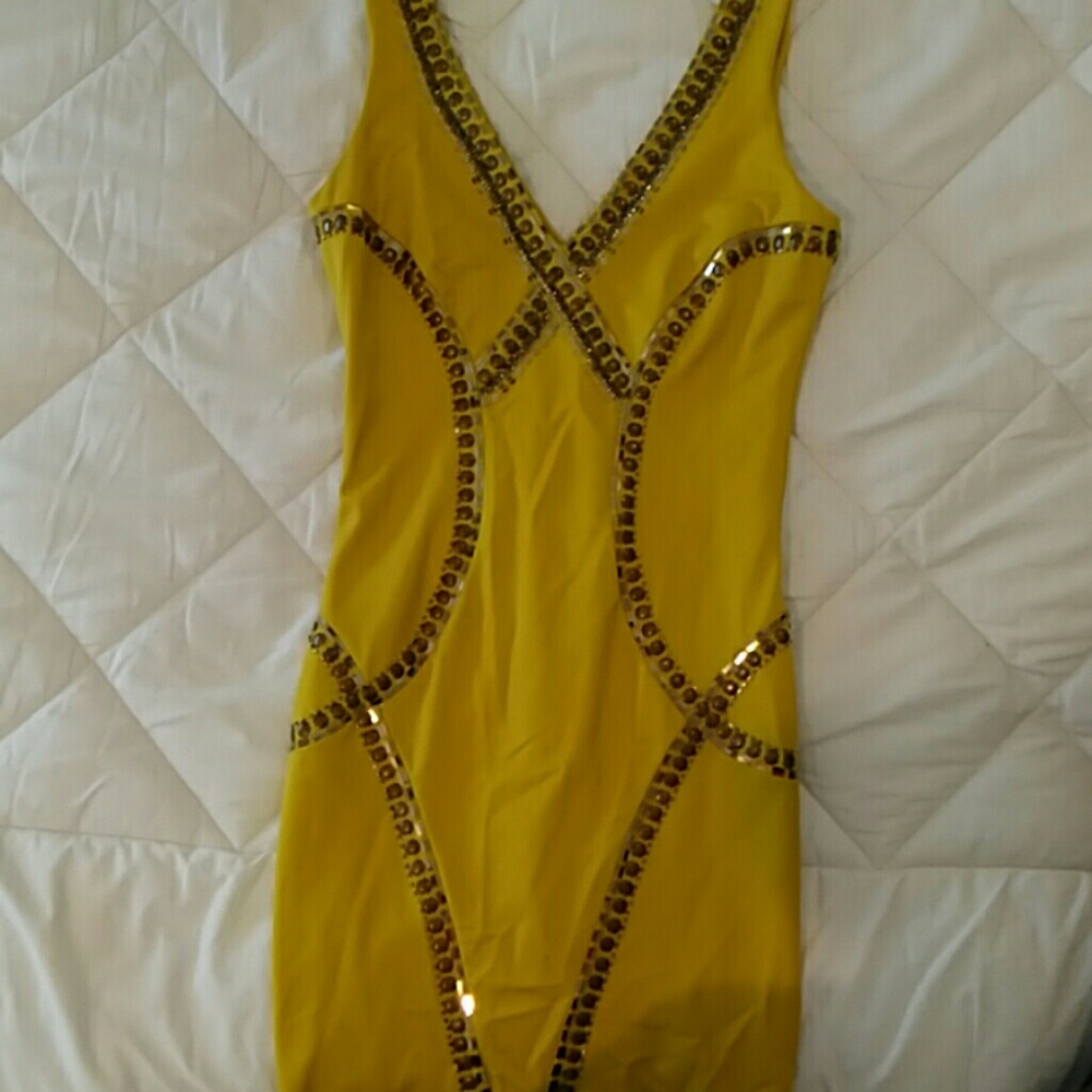 Short yellow and gold dress